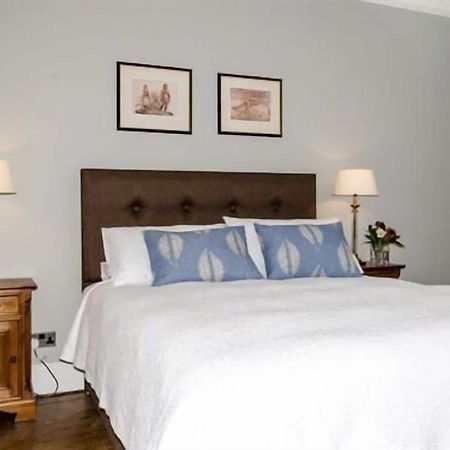 The Lions Bed & Breakfast Newark-on-Trent  Bagian luar foto