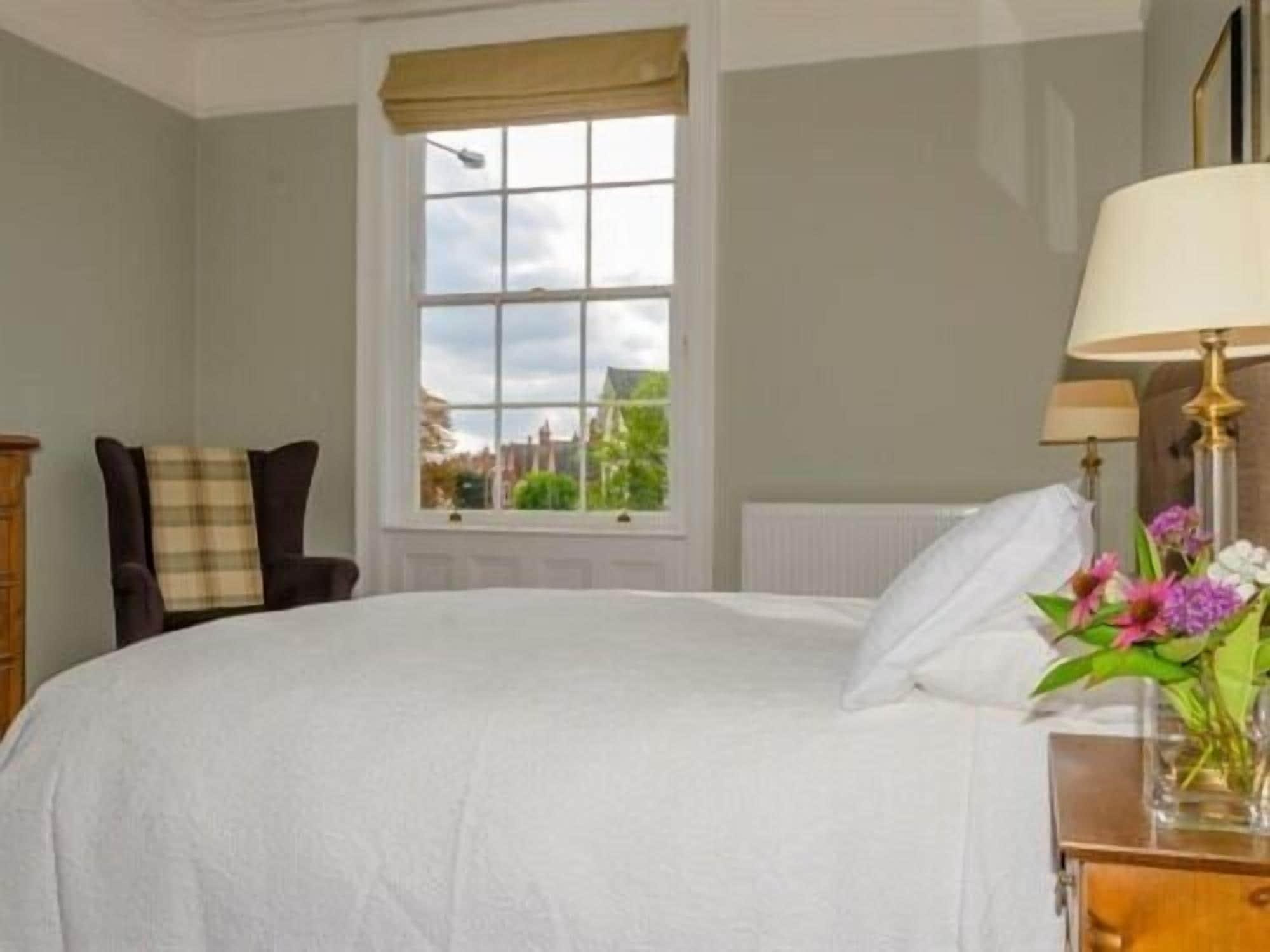 The Lions Bed & Breakfast Newark-on-Trent  Bagian luar foto