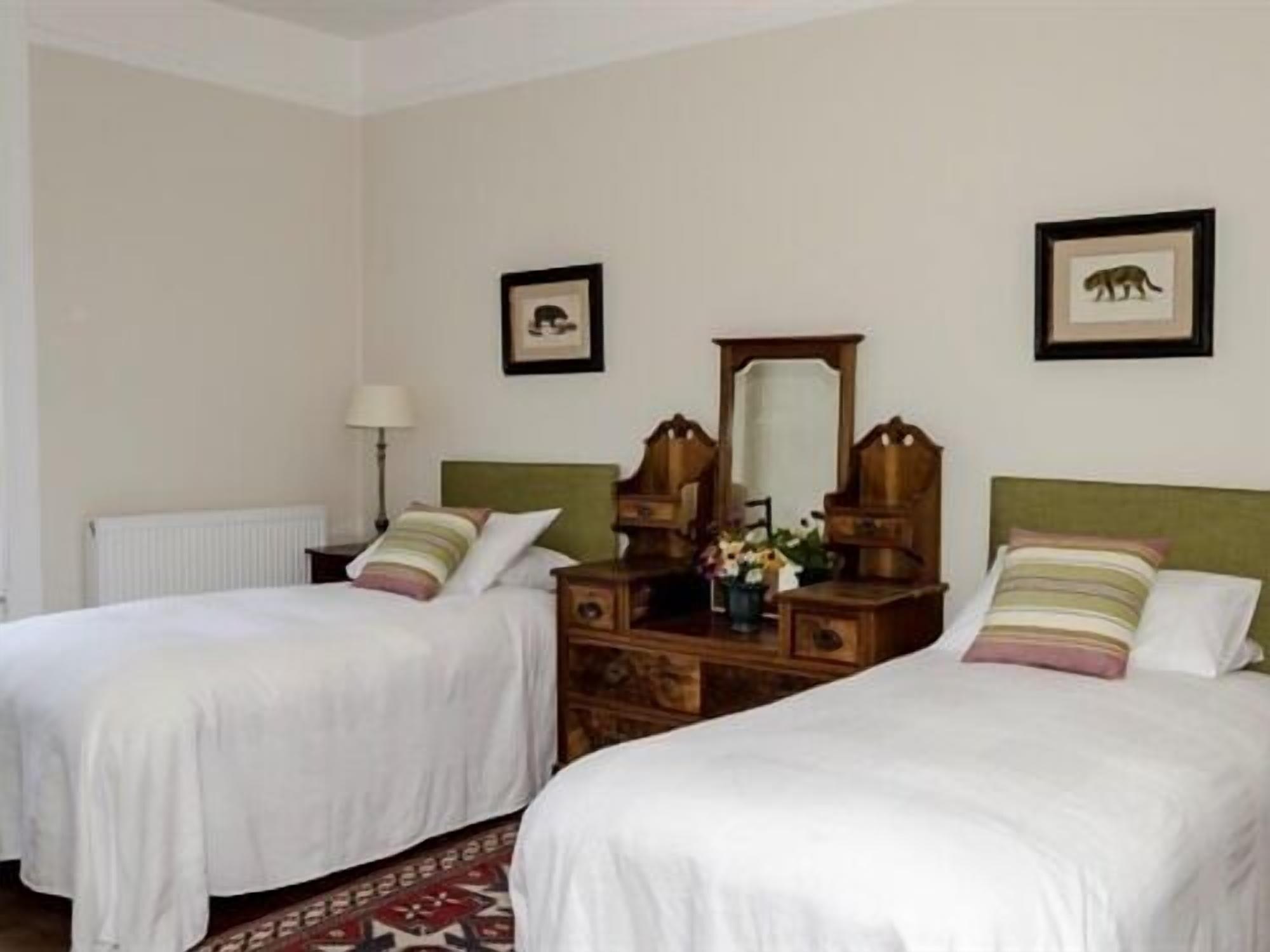 The Lions Bed & Breakfast Newark-on-Trent  Bagian luar foto
