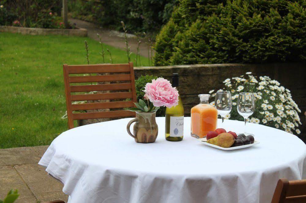 The Lions Bed & Breakfast Newark-on-Trent  Bagian luar foto